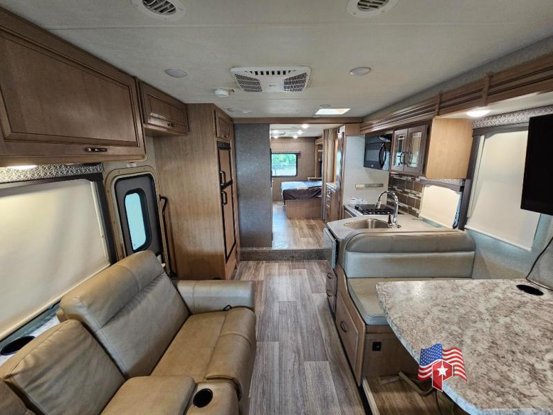 2020 Thor Motor Coach Four Winds 31B 15