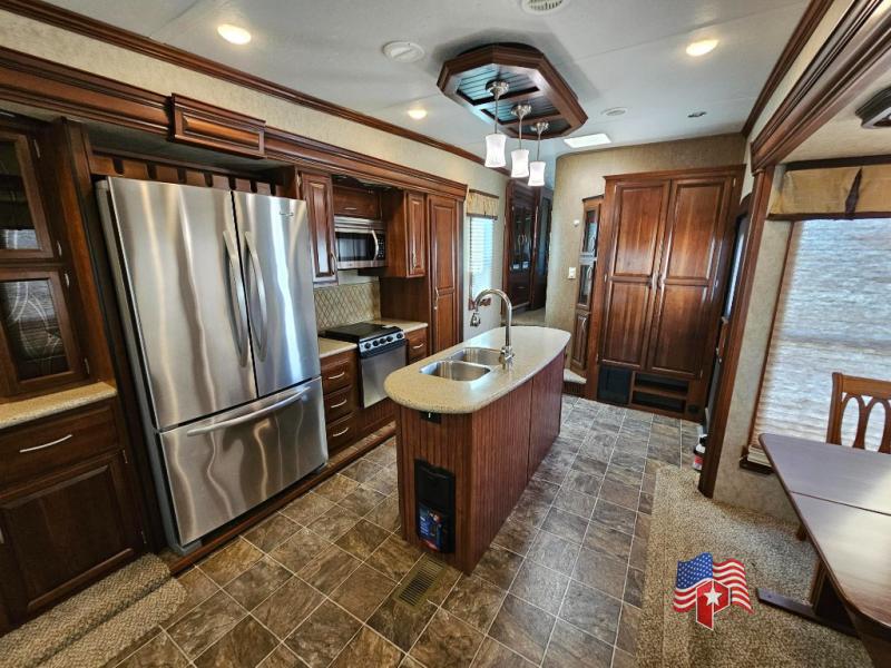 2016 Prime Time RV Sanibel 3601 21