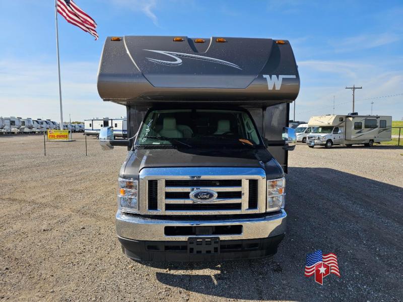 2025 Winnebago Minnie Winnie 31H 9