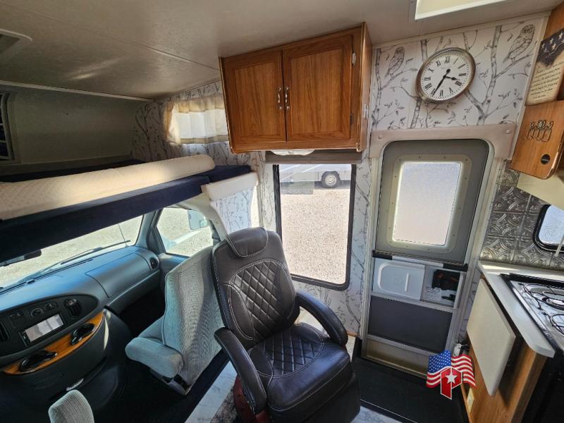 2001 Coachmen RV CATALINA 240WB 15