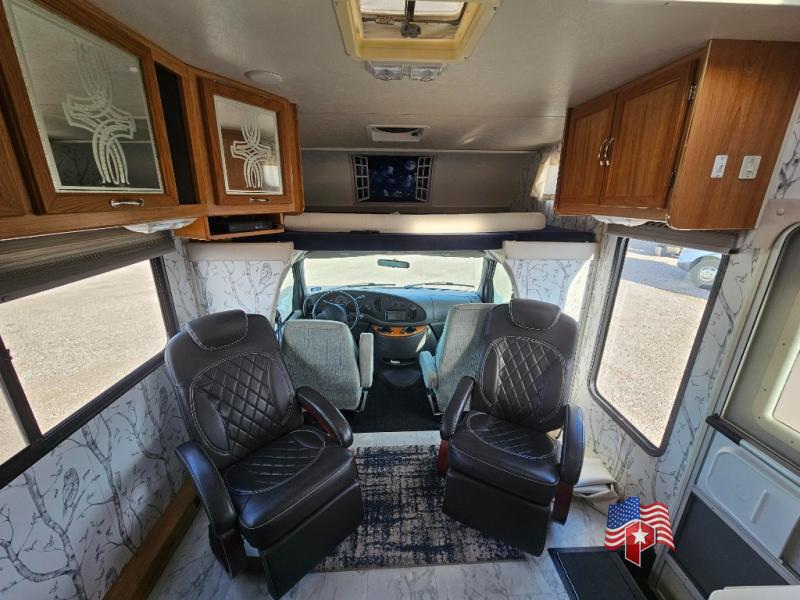 2001 Coachmen RV CATALINA 240WB 13