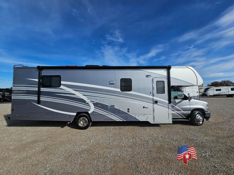 2025 Winnebago Minnie Winnie 31K 3