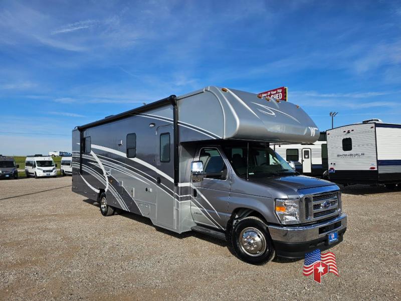 2025 Winnebago Minnie Winnie 31K 1