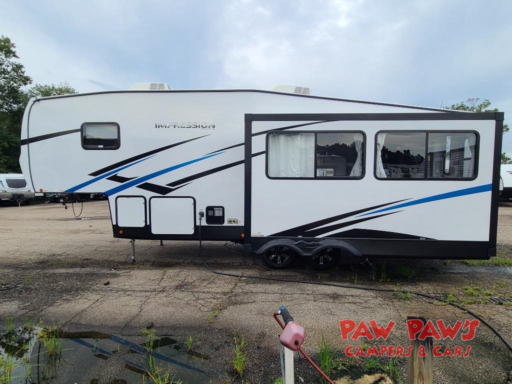 5th Wheel Campers by Forest River at Wholesale