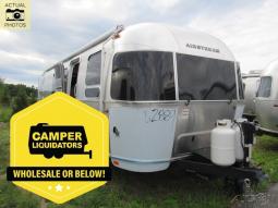 New 2024 Airstream RV Flying Cloud 30FBBT Photo