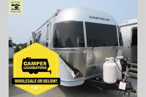 New 2024 Airstream RV Flying Cloud 23FBT Photo