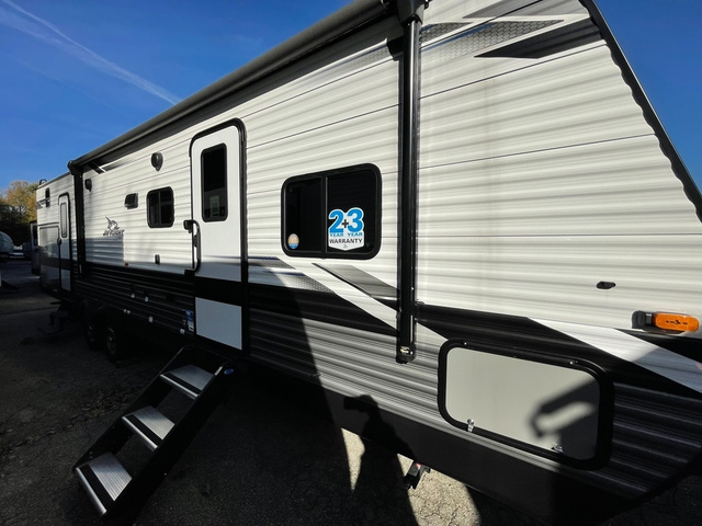 Used 2022 Jayco Jay Flight 32BHDS Travel Trailer at Pete's RV Center ...