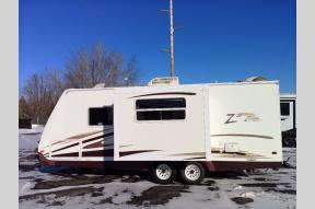 Used 2006 Keystone RV Zeppelin ZII Z 241 Photo