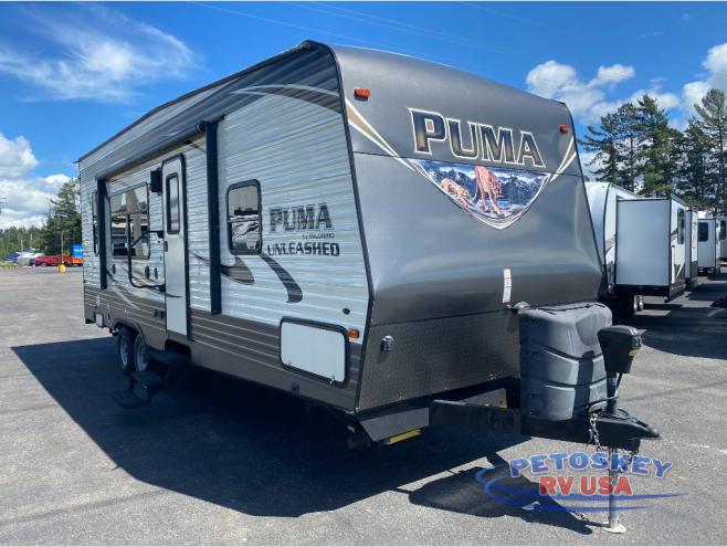 Used 2017 Palomino Puma Unleashed 27 SBU Toy Hauler Travel Trailer at Petoskey RV USA Petoskey MI 061834