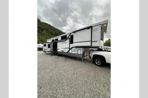 New 2025 Forest River RV Wildwood ROOST43 Photo