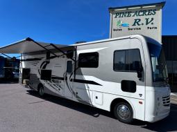 Used 2021 Holiday Rambler Admiral 34J   only 13 Milles Photo