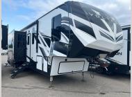 Used 2022 Dutchmen RV Voltage 4015 image