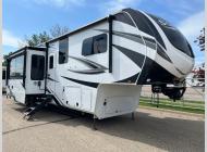Used 2023 Grand Design Solitude 391DL image