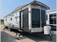 Used 2018 Forest River RV Salem Villa Series 353FLFB Classic image