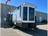 Used 2023 CrossRoads RV Hampton HP375DBL image