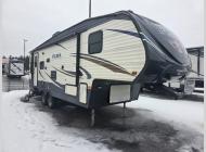 Used 2017 Palomino Puma 253-FBS image