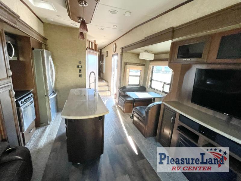 RV listing image