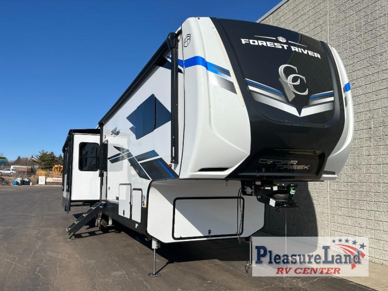 RV listing image