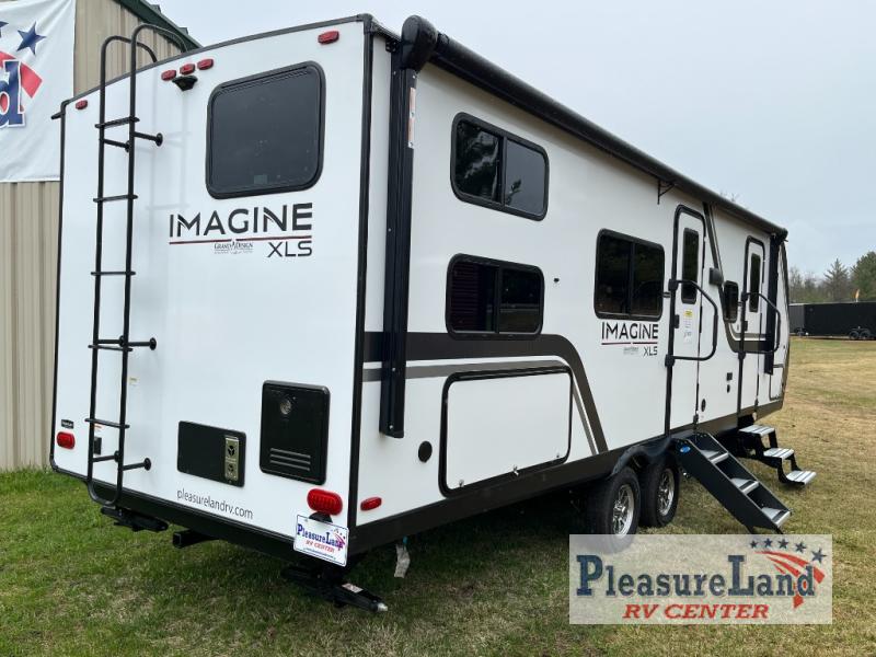 RV listing image