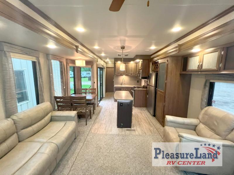RV listing image