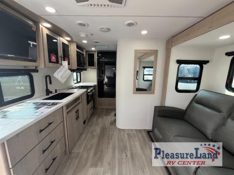 RV listing image