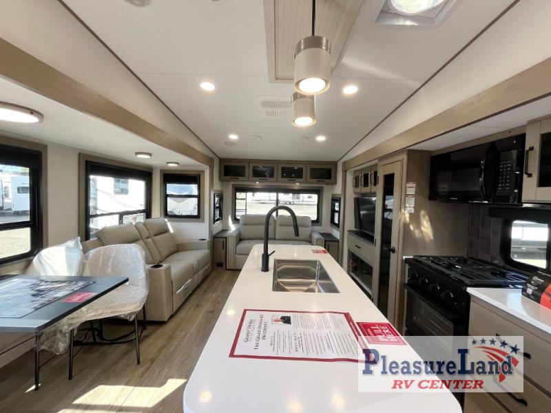 RV listing image