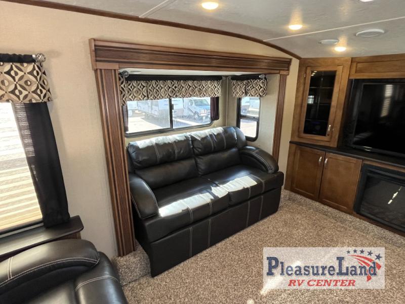 RV listing image