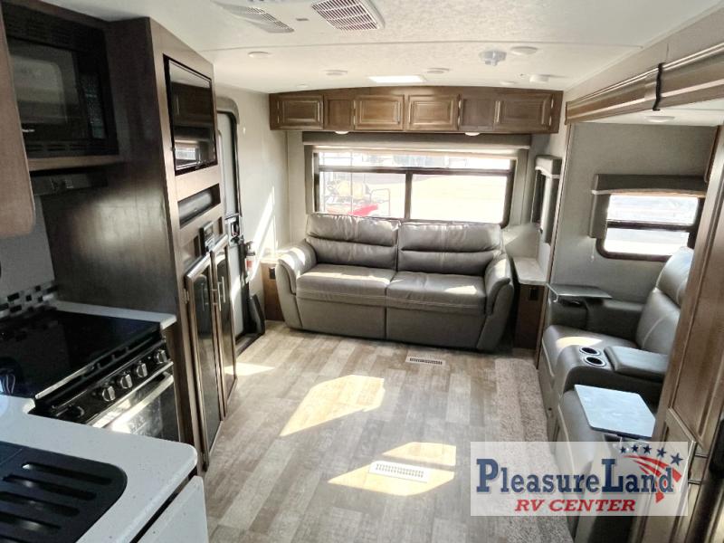 RV listing image
