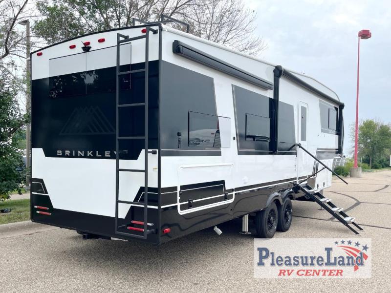 RV listing image
