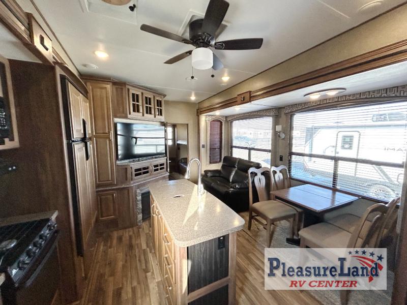 RV listing image