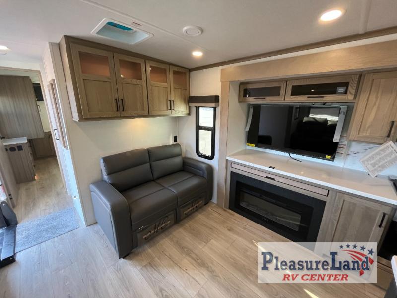 RV listing image