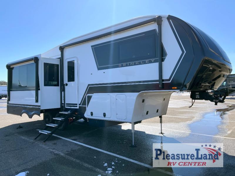RV listing image