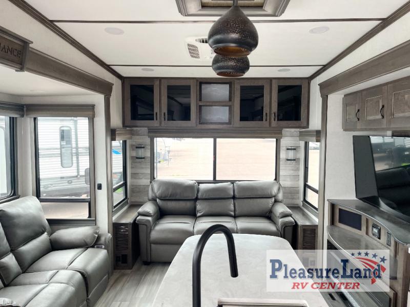 2022 Alliance Rv paradigm 310rl