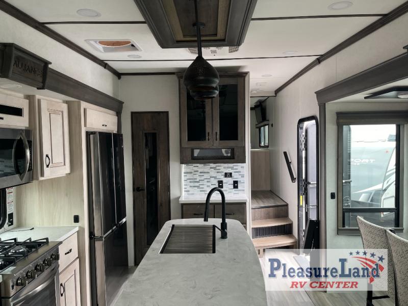 2022 Alliance Rv paradigm 310rl