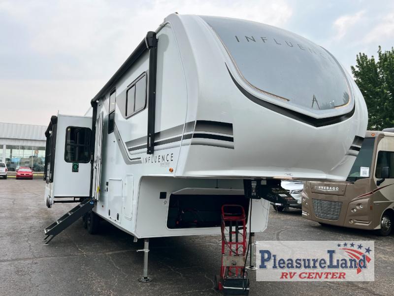 RV listing image