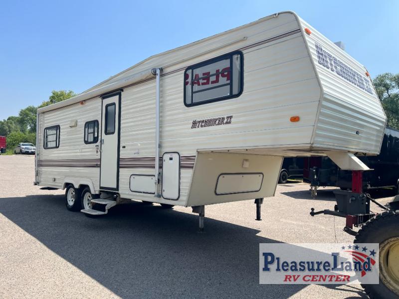 Used 1993 NuWa HitchHiker II 27RLS Fifth Wheel at PleasureLand RV | St ...