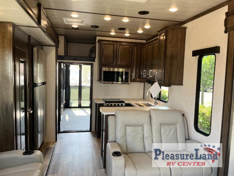 RV listing image
