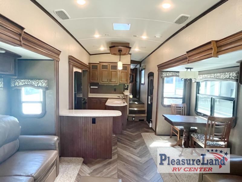 RV listing image