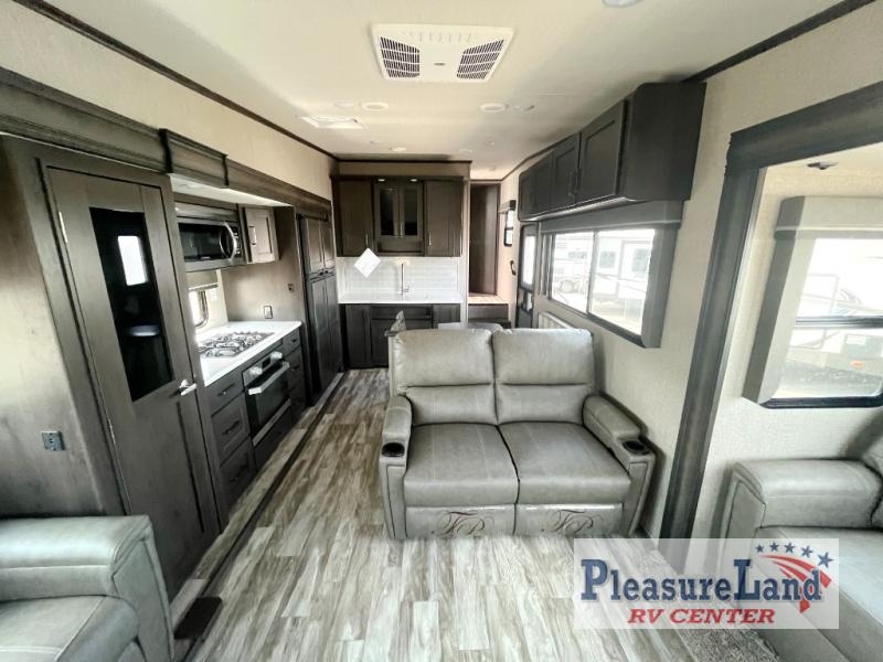 2022 Grand Design RV reflection 340rds