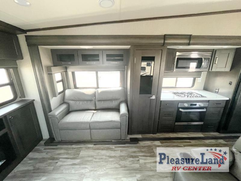 2022 Grand Design RV reflection 340rds