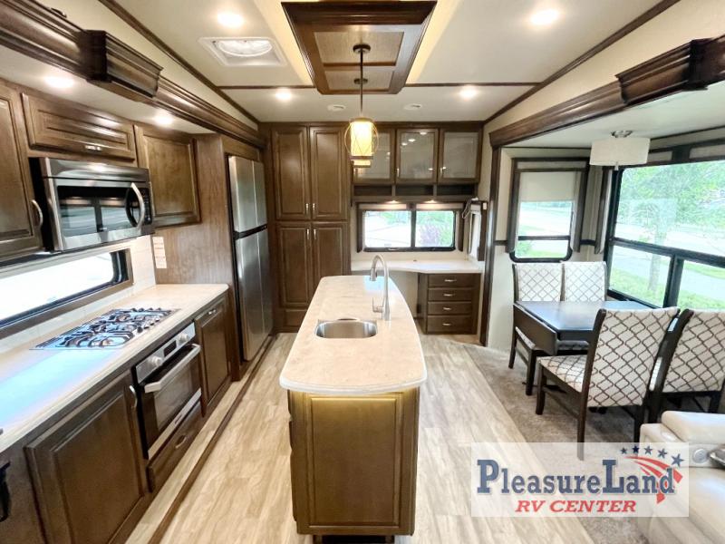 RV listing image