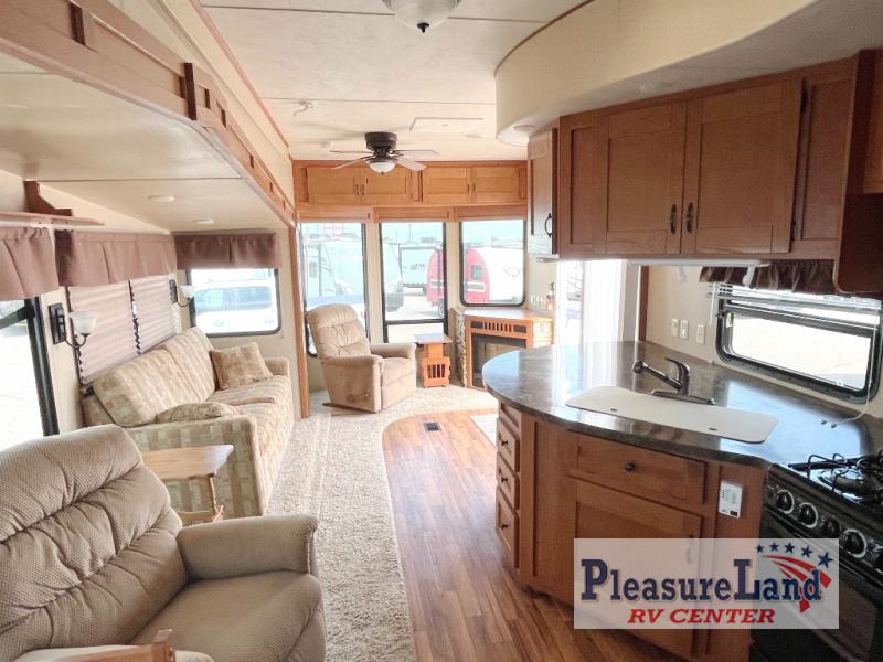RV listing image