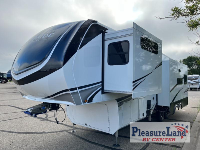RV listing image