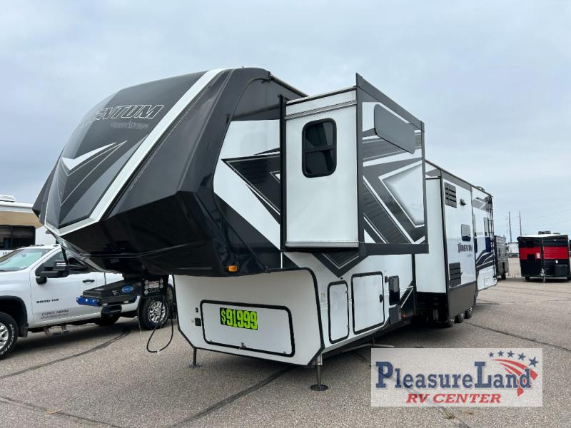 2023 Grand Design RV momentum 397ths