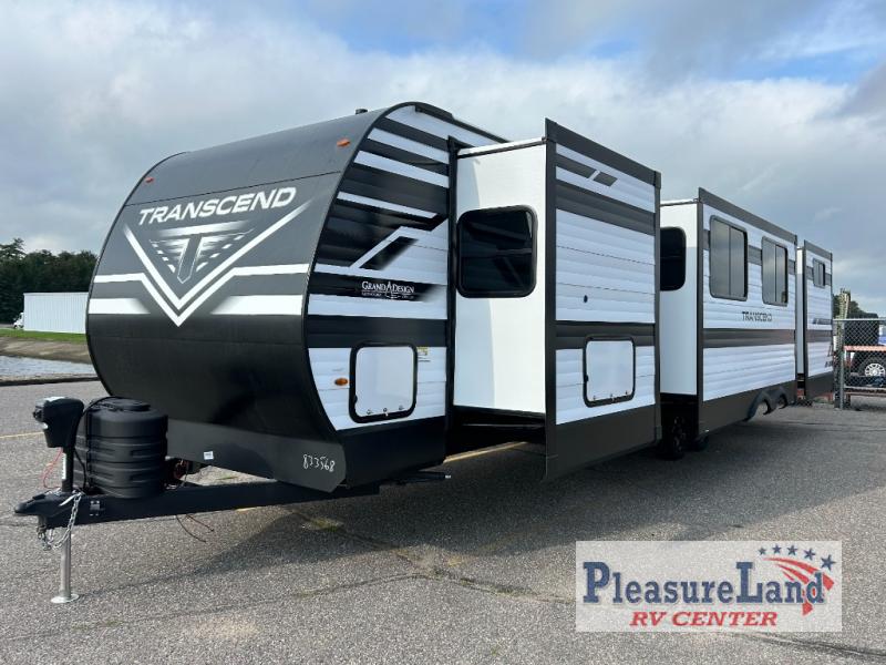 2025 Grand Design RV 335bht