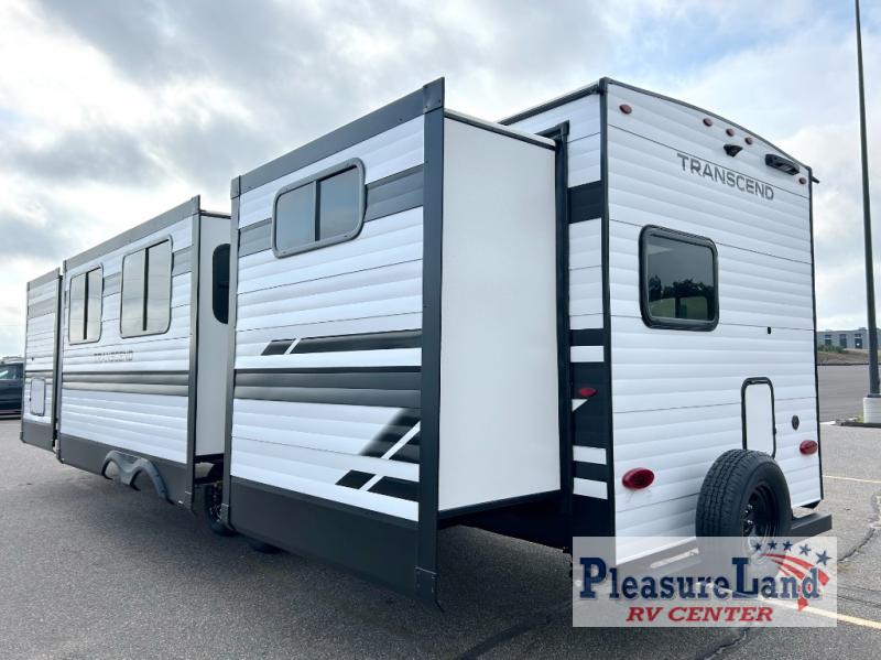 2025 Grand Design RV 335bht