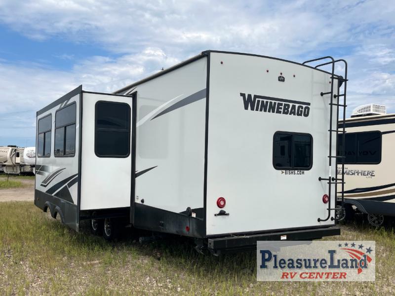 Used 2021 Winnebago Industries Towables Voyage 3033BH Travel Trailer at ...