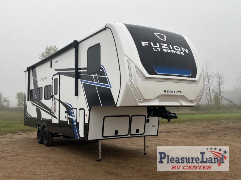 RV listing image