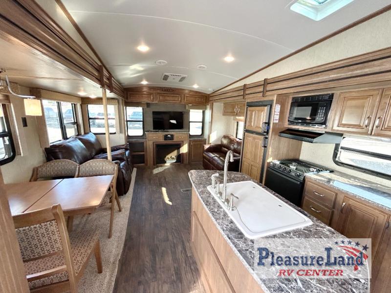 RV listing image