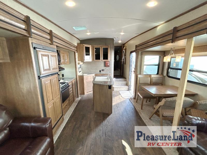 RV listing image